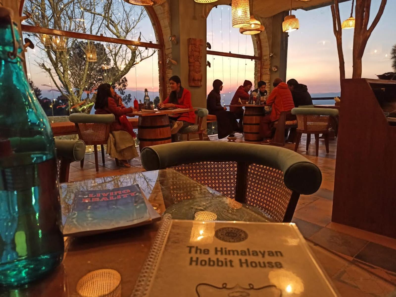Отель Himalayan Hobbit House Алмора Экстерьер фото